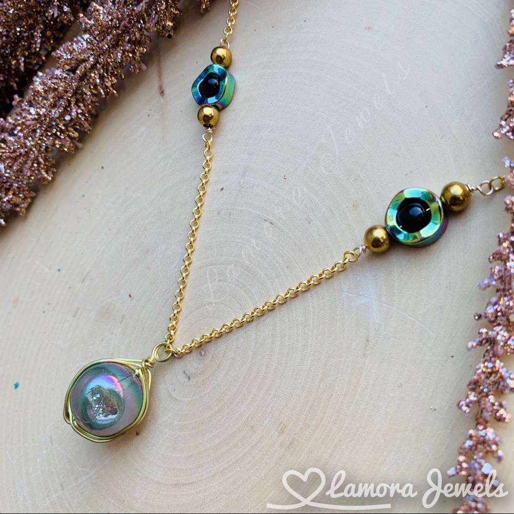 Druzy Quartz Hematite Gold Fashion Necklace